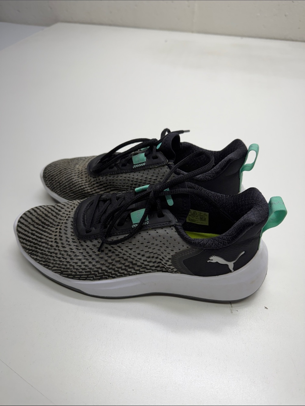 PUMA GOLF Women’s 8 Gray Black Turquoise Shoes